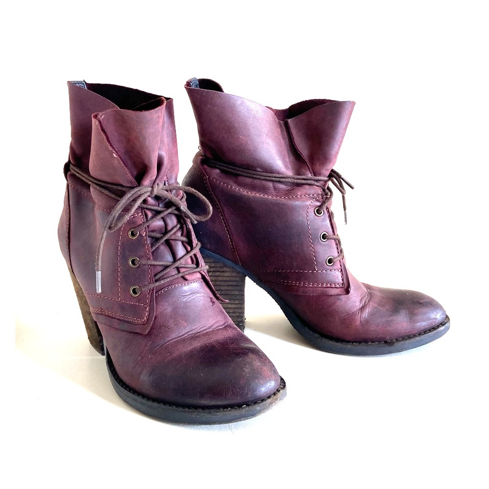 Steve Madden burgundy Ankle Booties size 8